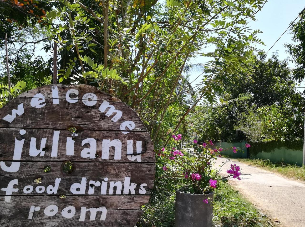 Hotel Julianu Tangalle Exterior foto